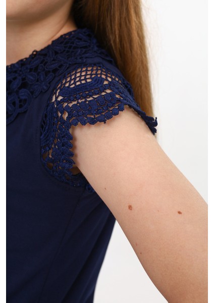 Kız Çocuk Okul Tişört fırsatları