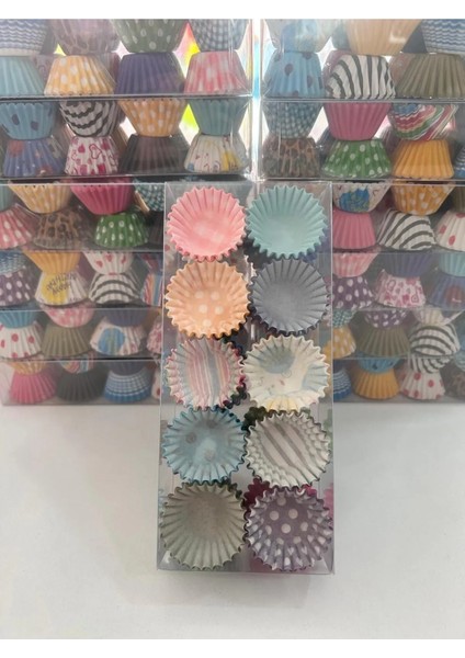 370 Adet Lokmalık Mini Boy Karışık Desen Muffin Cupcake Kalıbı Truff Çikolata Kağıdı 4,5X2,5X2CM fırsatları