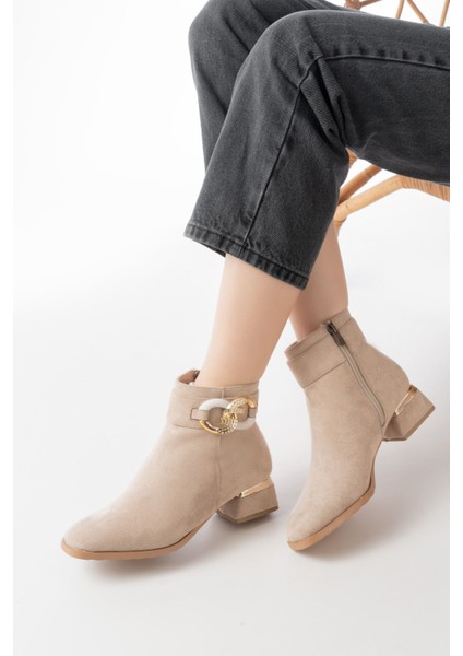 RM-504 Bej Süet Toka Aksesuarlı Topuklu Fermuarlı Günlük Kadın Bot fiyatları