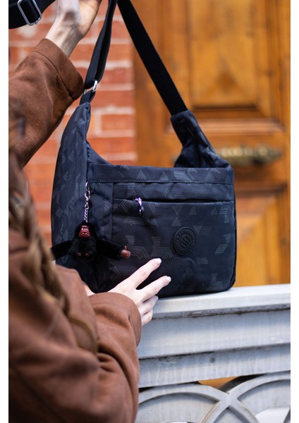 Kadın Suya Dayanıklı Kumaş Çok Gözlü Çapraz Askılı Black Pattern Okul Seyahat ve Omuz Çantası