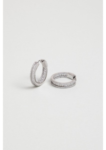 Baget Şıklığı 18 Ayar Beyaz Altın Kaplama Gümüş Halka Küpe