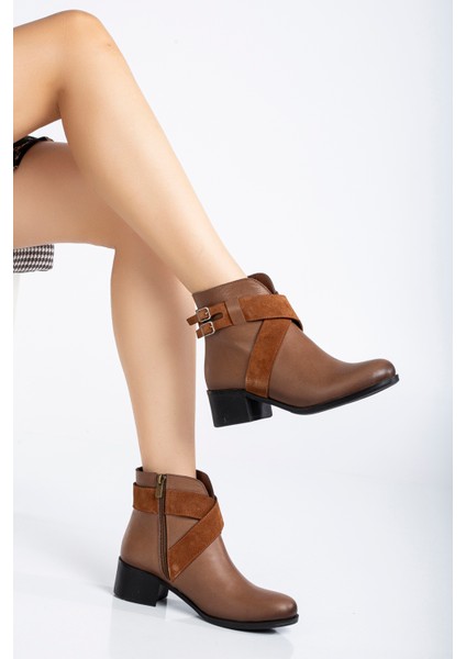 Kadın Deri Çapraz Süet Detaylı Tokalı Günlük Bot - Ceviz