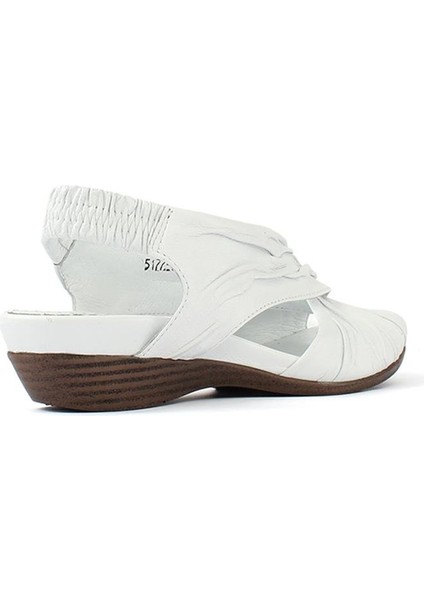 Kadın Beyaz Arkası Lastikli Deri Sandalet indirimleri