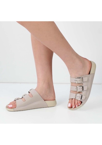 Kadın Bej Üç Tokalı Rahat Deri Terlik fiyatları