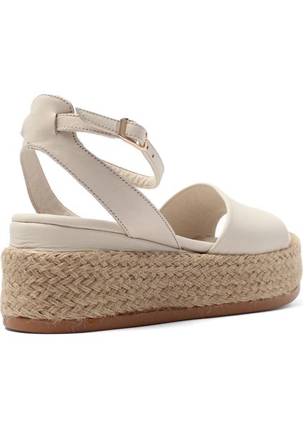 Kadın Bej Hasır Tabanlı Deri Sandalet indirimleri