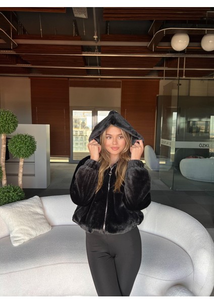 Bridget Kapüşonlu Peluş Mont