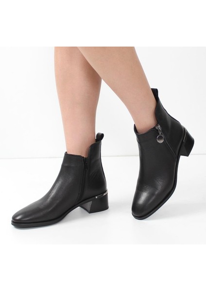 Kadın Siyah Çift Fermuarlı Kalın Topuklu Deri Bot modelleri