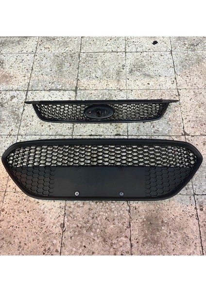Ford Focus Spor Petek Panjur Seti Alt Üst St Model 2009-2011 modelleri