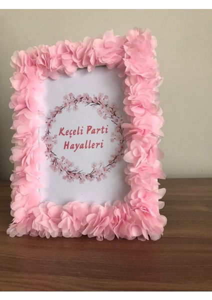 Bebek Çocuk Odası Çerçeve Pembe Çiçekli