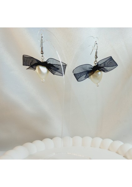Kurdele Detaylı Aesthetic Soft Vibes Vintage Coquette Kalp Inci Küpe modelleri