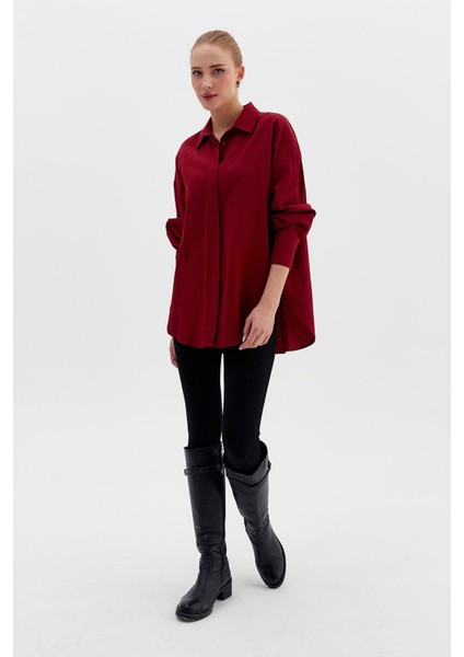 Gizli Düğmeli Yandan Yırtmaçlı Oversize Gömlek