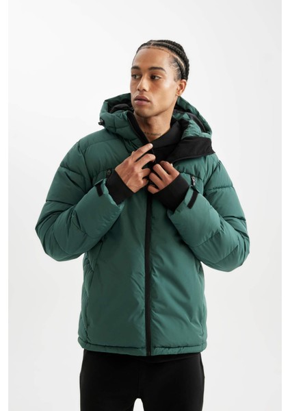 Fit Kapüşonlu Mont Su Geçirmez Rüzgar Geçirmez Fermuarlı Cepli C8763AX24WN modelleri