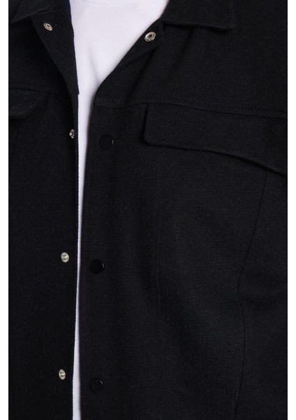 Erkek Relax Fit Rahat Kesim Oduncu Apaş Yaka Çift Cep Kapaklı Düz Siyah Kışlık Gömlek fırsatları