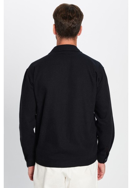 Erkek Relax Fit Rahat Kesim Oduncu Apaş Yaka Çift Cep Kapaklı Düz Siyah Kışlık Gömlek indirimleri