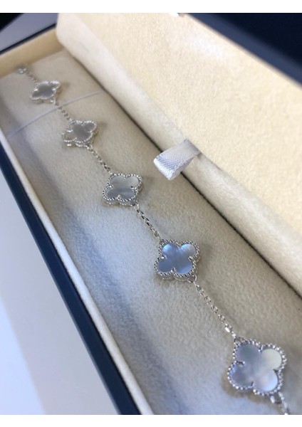 Van Cleef 3’lü Sedef Taşlı Unisex Gümüş • Işıklı Kutuda • Sevgiliye • Eşe • Anneye Bileklik