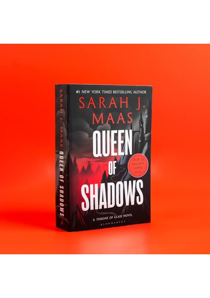 Queen Of Shadows - The Throne Of Glass Series - Sarah J. Maas