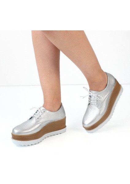 Kadın Gümüş Bağcıklı Dolgu Topuklu Deri Ayakkabı fiyatları