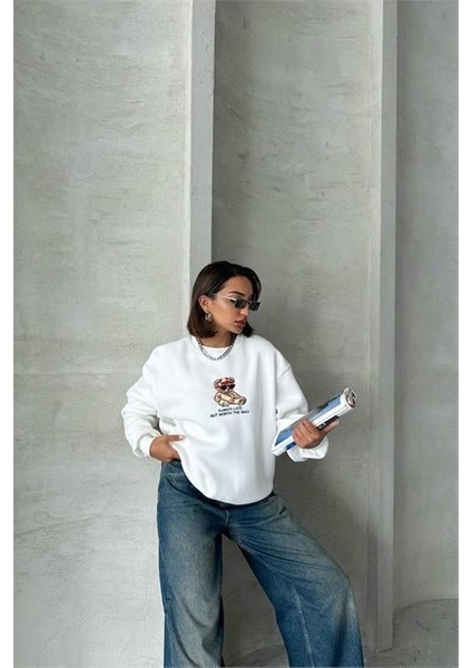 Dipmoda kadın ekru içi pamuklu nakış detaylı sweat DPG035 fiyatları