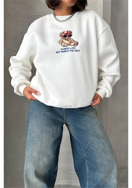 Dipmoda kadın ekru içi pamuklu nakış detaylı sweat DPG035 fırsatları