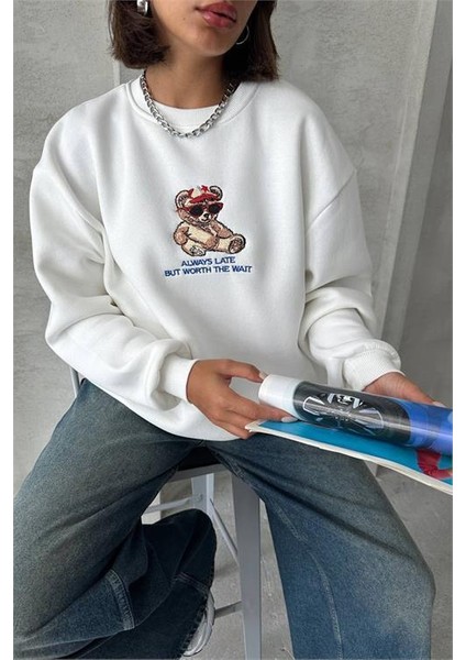 Dipmoda kadın ekru içi pamuklu nakış detaylı sweat DPG035 indirimleri