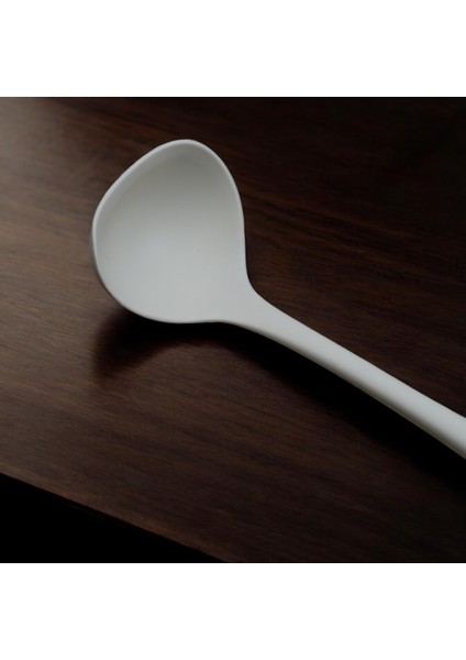 Silikon Çorba Kepçesi - 29,5 cm Krem Renkli Özel Seri