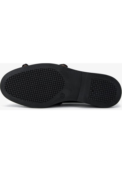 Kadın Deri Siyah Rugan Casual Ayakkabı 51 144-7001 Bn Ayk SK24-25 Sıyah Rgn indirimleri