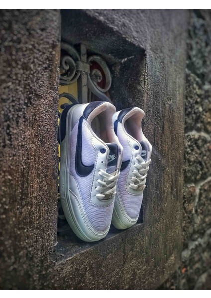 Beyaz Spor Ayakkabıı