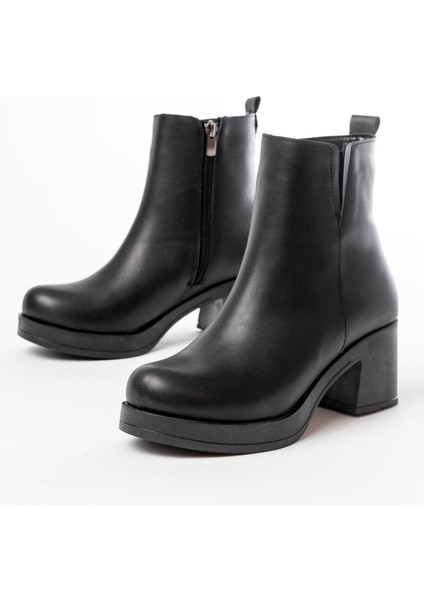 5109-3057 Siyah Lastikli Fermuarlı Kalın Topuklu Günlük Kadın Bot