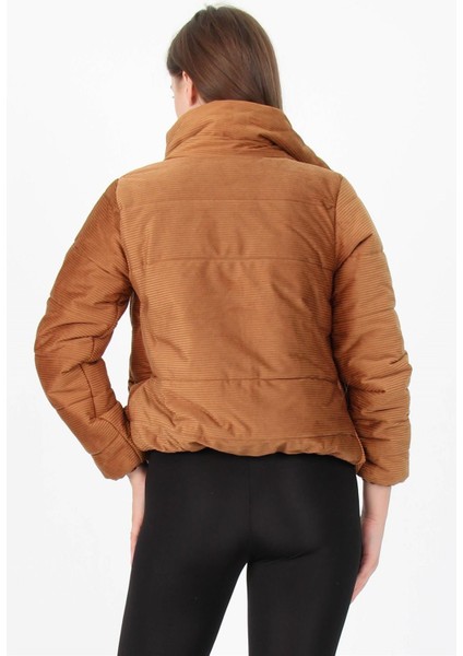 Dipmoda Kadın Yüksek Yaka Fermuar Detaylı Cepli Kışlık Kadife Mont DP7154 modelleri