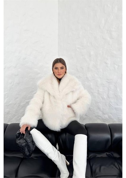 Dipmoda kadın oversize çıtçıtlı ithal kürk mont DPG037