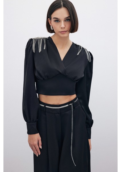 Omuz Aksesuarlı Kısa Bluz - Siyah fiyatları