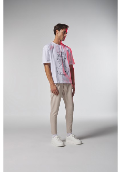 Beyaz Düşünen Adam Baskılı Oversize Tshirt modelleri