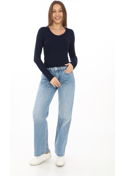 V Yaka Slim Fit Tişört-Lacivert fiyatları