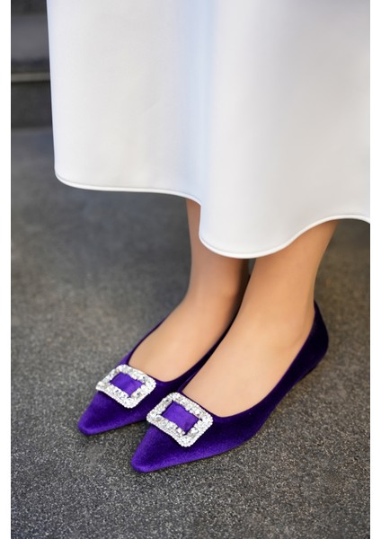 Carty Mor Kadife Kumaş Sivri Burun Taşlı Toka Detaylı Kadın Babet fiyatları