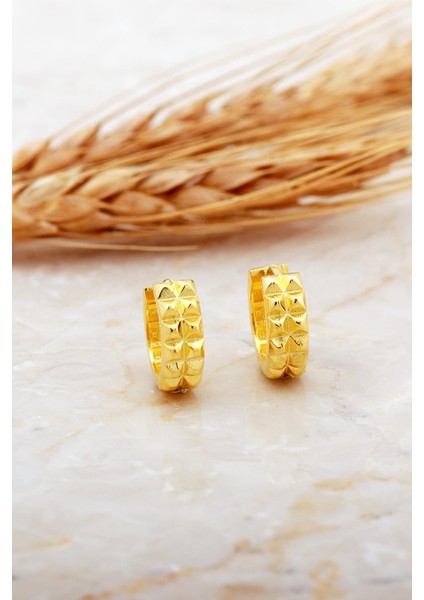 13 mm Piramit Altın Kaplama Gümüş Halka Küpe 7150 fiyatları