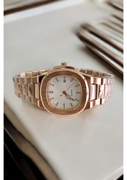 Çelik Kordonlu Şık Takvimli Erkek Kol Saati fiyatları