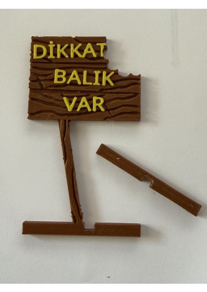 Akvaryum Dekoru - Dikkat Balık Var Yazısı (Ahşap Desenli)