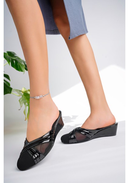 Kadın Siyah Nubuk Rugan Tül Detay Şık Ev Terliği modelleri