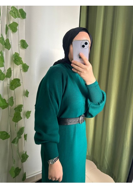 Kadın Dik Yaka Uzun Triko Elbise