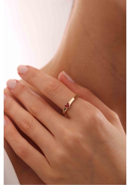 Minimal Kırmızı Mineli Kalp Yüzük modelleri