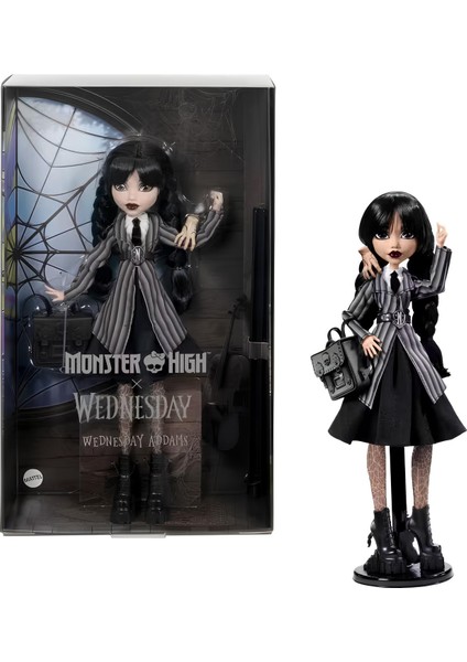 Wednesday Addams Okul Üniformalı Bebek HXJ04
