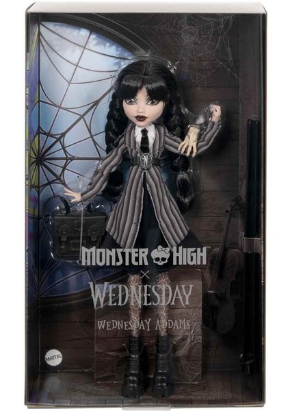 Wednesday Addams Okul Üniformalı Bebek HXJ04