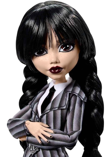 Wednesday Addams Okul Üniformalı Bebek HXJ04