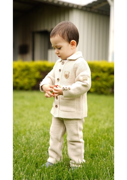 Erkek Bebek Cep Detaylı Ceketli ve Pantalonlu Alt Üst Triko Takım