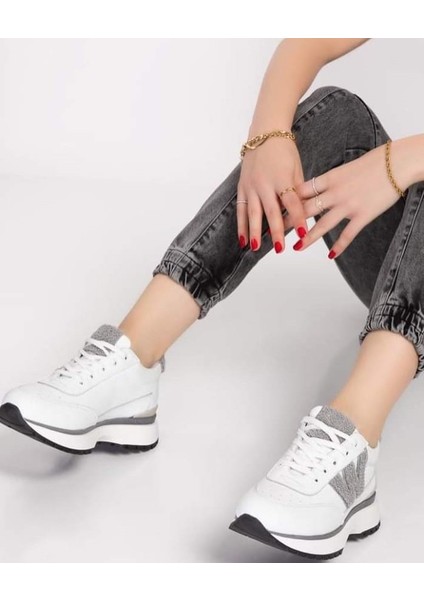 hakikiderikadınsporayakkabısneaker