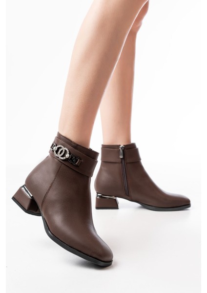 Kahverengi Toka Aksesuarlı Topuklu Fermuarlı Günlük Kadın Bot Bayan BOTRM-502