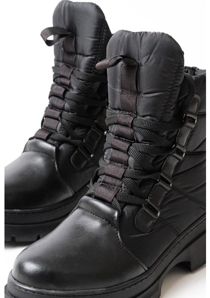 Siyah Bağcıklı Su Geçirmez Kadın Kar Botu Bayan BOTASM-083 indirimleri