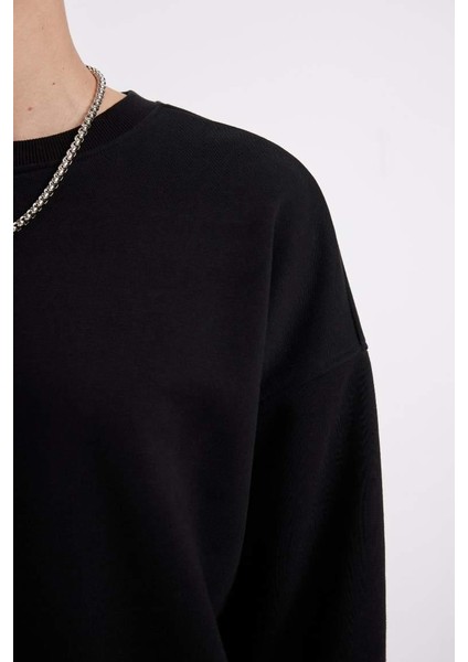Okula Dönüş Oversize Geniş Kalıp Bisiklet Yaka Basic Düz Kalın Sweatshirt Black