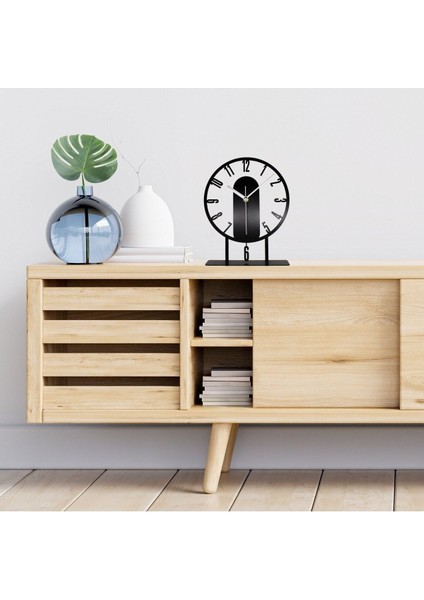 Şık 22x27 cm metal sarkaçlı masa saati, modern tasarım ve zarif görünüm indirimleri