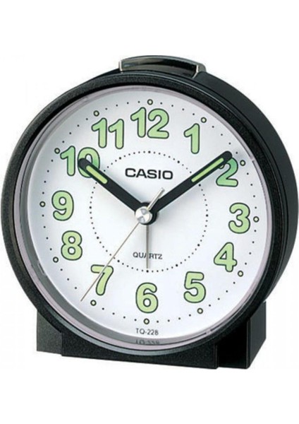 Şık masa saati, analog gösterge, dayanıklı plastik materyal, beyaz renk ile kullanım kolaylığı